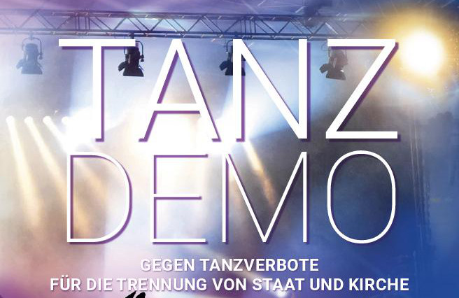 Stuttgart demonstriert für Trennung von Staat und Kirche